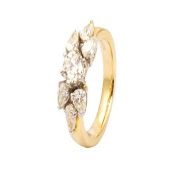 Solitaire Ring with Pear Shape